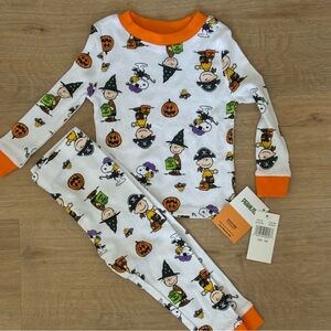 NWT Peanuts Halloween Pajamas 18m